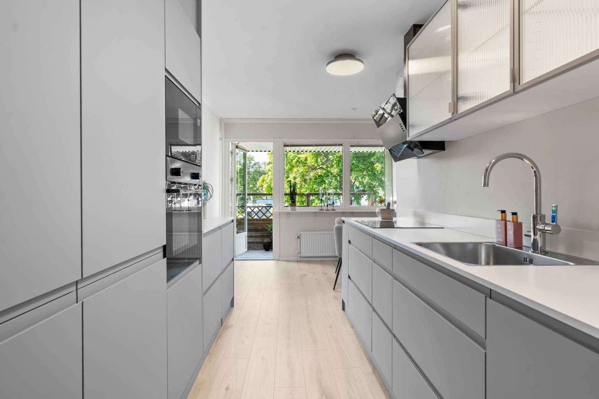 Omslagsbild för Helrenovering av lägenhet i Bosvedjan, Sundsvall – nytt Qvik-kök och komplett inomhusrenovering av Innovo Bygg