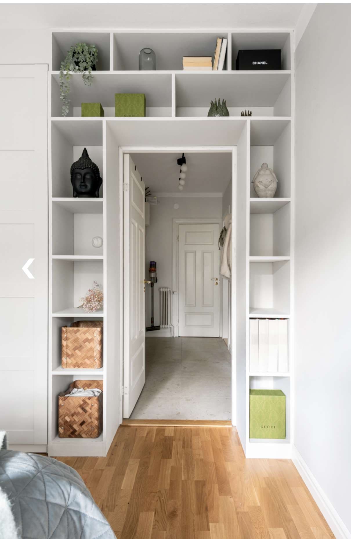 Omslagsbild för Totalrenovering av vardagsrum, sovrum och hall i Sundsvall – modernt och platsbyggt med snickarglädje